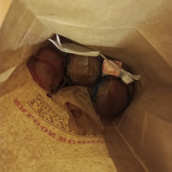 Eksik Burgerler Can Sıkıyor