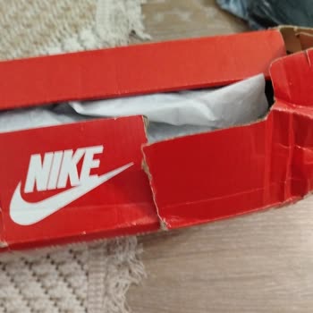 Oyuncak Gibi Ayakkabı Ve İade Sorunu