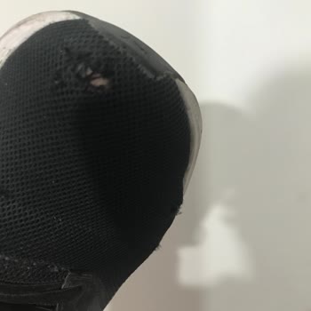 Puma Ayakkabıda Erken Yıpranma Ve Mağaza İlgisizliği