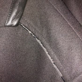 Kaşe Monttaki Parlak Parçaların Soyulma Sorunu