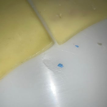 BİM Aknaz Kaşar Peynirinde Yabancı Madde Ve İletişimsizlik Sorunu