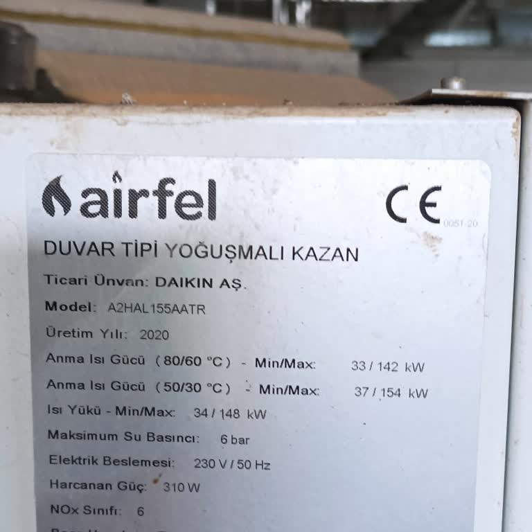 Kombiler Çalışmıyor, Öğrenciler Üşüyor