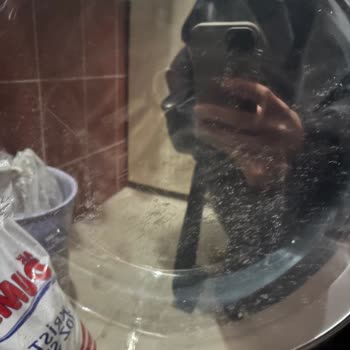 Vestel Çamaşır Makinesi: Çizik Kapağı Ve Yırtılan Çamaşırlar