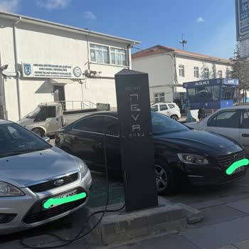 Elektrikli Araç Şarj İstasyonu Park Sorunu