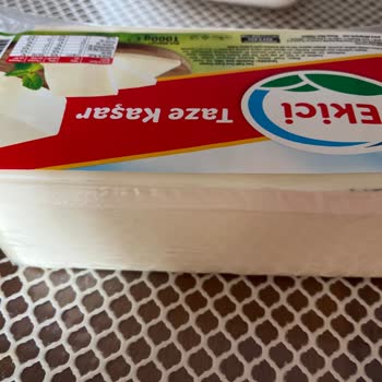 Ekici Kaşar Peynirinde Benzin Tadına Benzer Gariplik