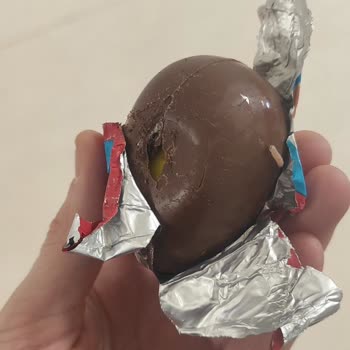 Şölen Ozmo Yumurtadan Kurt Çıktı