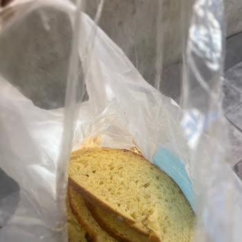 Tarihi Geçmiş Ekmeklerle Zehirlenme Tehlikesi