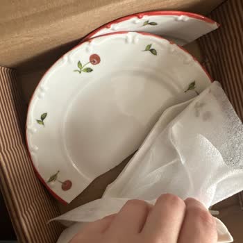 Özensiz Paketleme Ve İlgisiz Müşteri Hizmeti