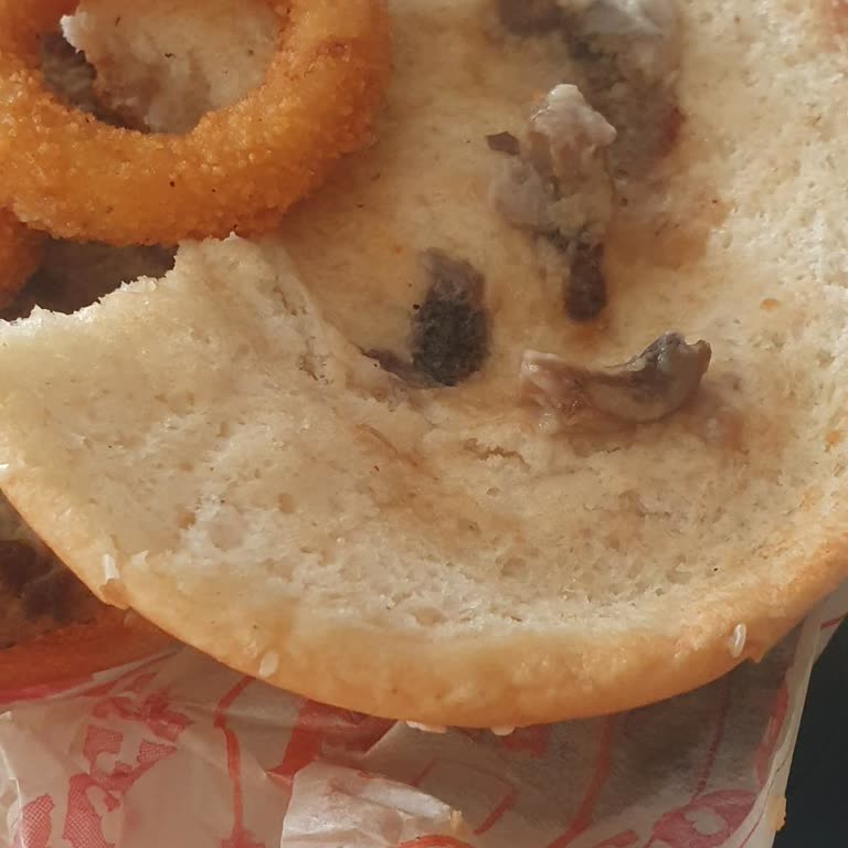 Eksik Malzemelerle Gelen Mushroom Menü Hayal Kırıklığı