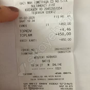 Eftelya Pasta & Tatlı Dünyası Aldığım Pastanın İçinden Kıl Çıktı