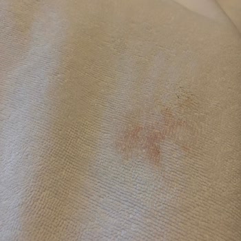 Грязные полотенца в ванной в отеле Rixos Sungate