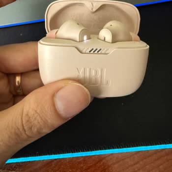 JBL Kulaklık Şarj Sorunu Ve Bağlantı Problemi