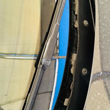 BMW 116i Araçta Kalitesiz Malzeme Ve Güvenlik Sorunları