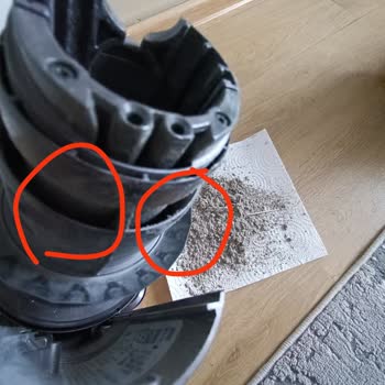 Dyson V12 Slim Detect'te Filtre Sorunu Ve Temizlik Zorluğu