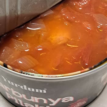 Konserve Üründen Kurt Çıkması Ve Kötü Koku