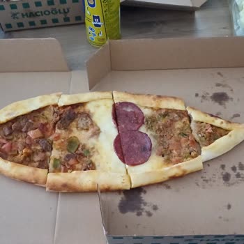 Pide Siparişi Hayal Kırıklığı: Lezzet Ve Hijyen Sorunları