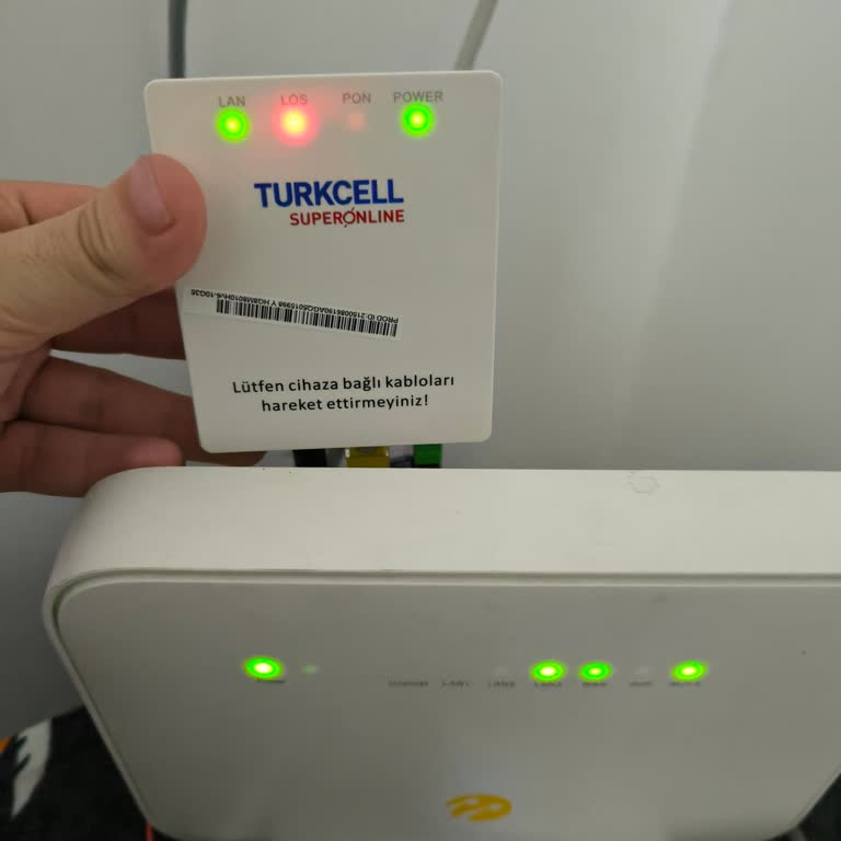 İnternet Kesintisi İşimi Aksatıyor: Acil Çözüm Bekliyorum!