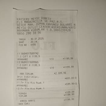 Ayakkabı Çoraba Boya Veriyor FLO İnceleme Sorunu