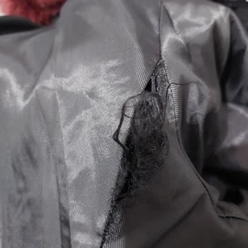 Mango'dan Alınan Kabanın Astarı Yırtıldı Ve İletişim Sorunu
