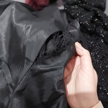Mango'dan Alınan Kabanın Astarı Yırtıldı Ve İletişim Sorunu