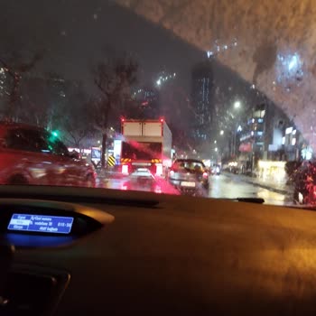 Etiler'de Trafik Güvenliğini Tehdit Eden Restoran Tırı