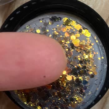 The Glitter Lab Markasından Aldığım 3 Üründe Sadece 1 Kez Kullanmama Rağmen Kurudu!