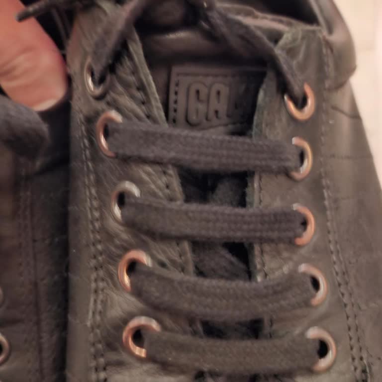 Camper Ömür Boyu Garanti Vaadiyle Aldığım Ayakkabıda Paslanma Sorunu!