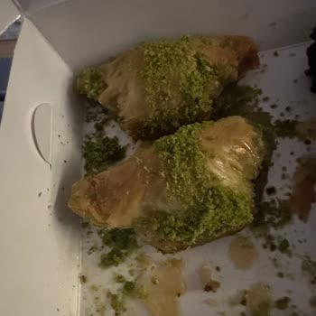 Şöbiyet Tatlısında Taş Şoku!