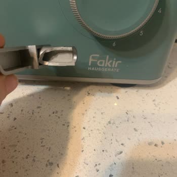 Üç Ayda Kırılan Plastik Çevirme Kolu Mağduriyeti