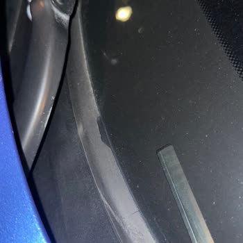 BMW Ön Cam Fitil Sorunu Ve Premium Kalite Beklentisi