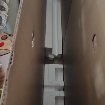 Eksik Parçalarla Gelen TV