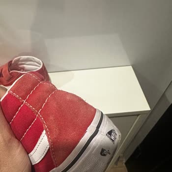 Boyner'den Aldığım Vans Ayakkabı'nın Boyası Attı Ve Çorapları Boyadı