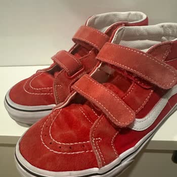 Boyner'den Aldığım Vans Ayakkabı'nın Boyası Attı Ve Çorapları Boyadı