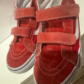 Boyner'den Aldığım Vans Ayakkabı'nın Boyası Attı Ve Çorapları Boyadı