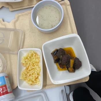 Hastanede Yemek Ve İlgisizlik Sorunları