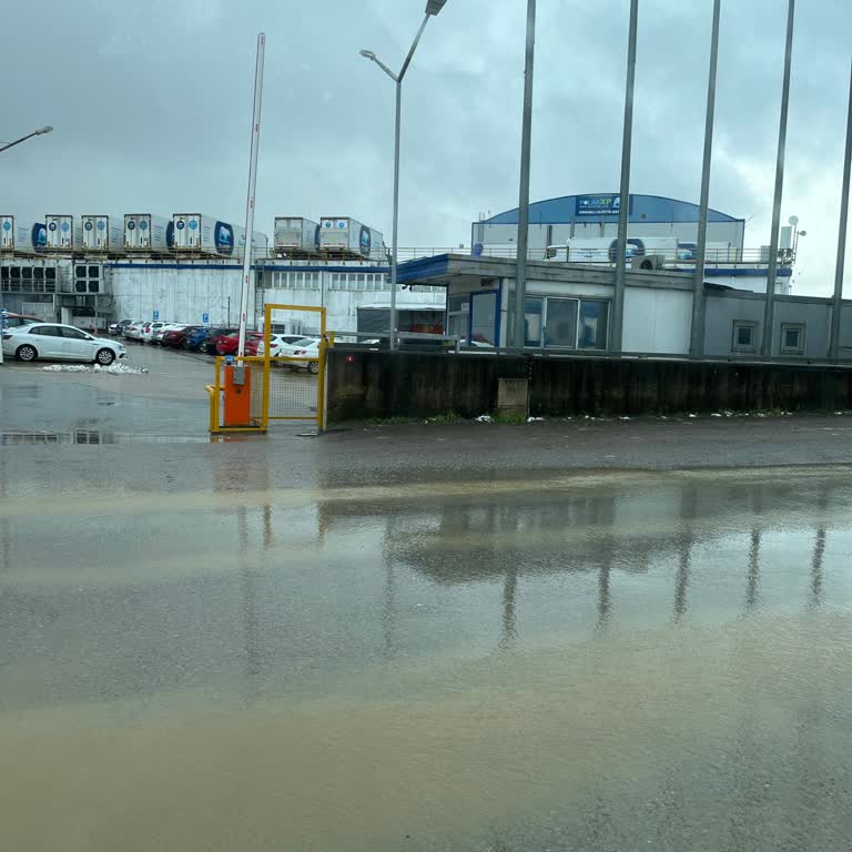 Orhanlı Polar XP Merkezinde Uzun Bekleme Süresi Sorunu