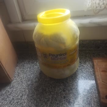 Eksik Tartılan Peynir Ve Yanıltıcı Bilgi