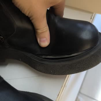 Kalitesiz Ayakkabı Ve Yetersiz Müşteri Hizmeti