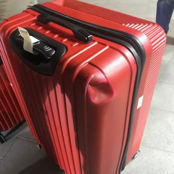 Hasarlı Bagaj Ve Yetersiz Müşteri Hizmetleri