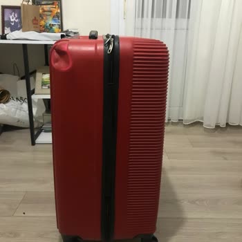 Hasarlı Bagaj Ve Yetersiz Müşteri Hizmetleri