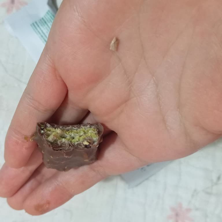 Gofrik Çikolatada Sağlık Riski: Sert Cisim Şoku