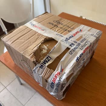 Özensiz Paketleme Ve Geç Teslimat Sorunu