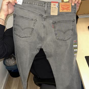 Levis Jean Malzeme Bilgisi Yanıltıcı Çıktı