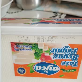 Soğutucu Dolaptan Alınan Peynirde Acılaşma ve Müşteri Hizmetleri Sorunu