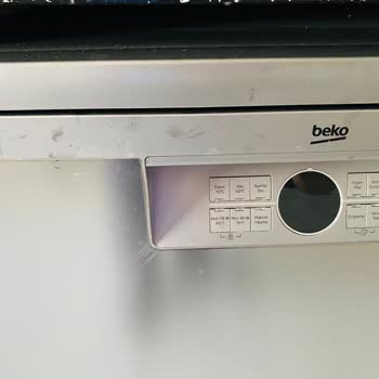 Beko Dishwasher Panel Keeps Fading and Leaves Fingerprints Everywhere