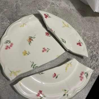 Kırık Ürün Ve Ulaşılamayan Müşteri Hizmeti