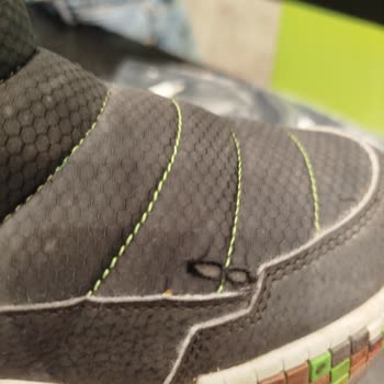 Dayanıksız Çocuk Botları: Skechers Hayal Kırıklığı