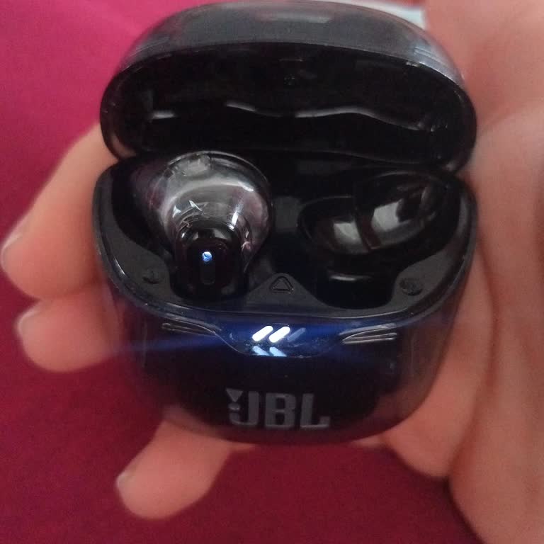 Kaybolan JBL Kulaklık İçin Çözüm Arayışı