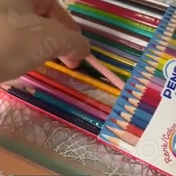 Pensan Boya Kalemlerinin Açtıkça Kırılması!