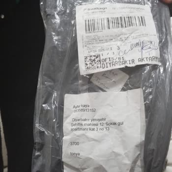 Yanlış Renk Ve Beden, İletişimsizlik Sorunu